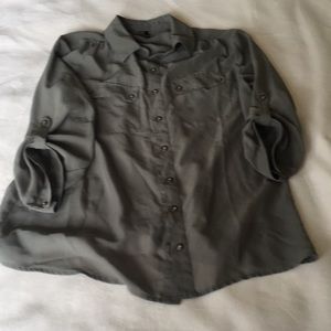 Maurice’s flowy button-down